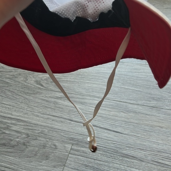 Boston Red Socks White and Red Bucket Hat - Picture 5 of 5